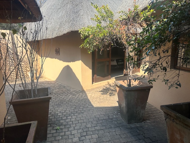 4 Bedroom Property for Sale in Lakeland North West